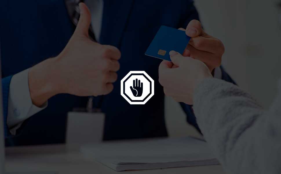 Российским работодателям запретят навязывать зарплатный банк