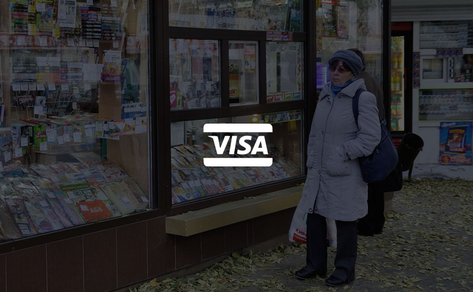 Visa сроком на один год снизила тарифы за прием карт в магазинах до 1%